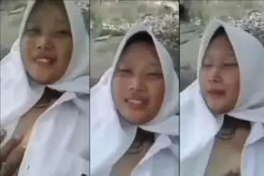 Bokep Ngewe Gadis SMA di Batu Sungai Jembutnya Sudah Lebat