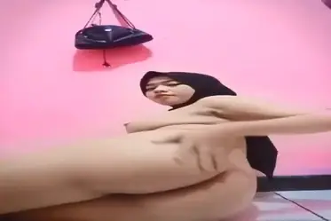 Jilbab Alim Curi Waktu Buat Eksplor Diri Sendiri Diam Diam