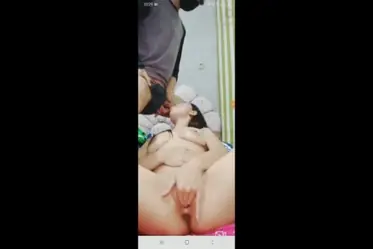 Live Show Ngisep Kontol Gede sampai Mulut Penuh Sperma, Momen yang Paling Banyak Di-screenshot