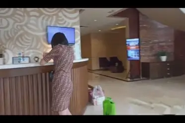 Pramugari Manis Cek In Hotel Pelayanan Sangat Maksimal